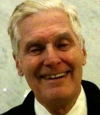 Ladies: Risk Expert Hutchins Warns Against Judging Older Women’s Eye Cream