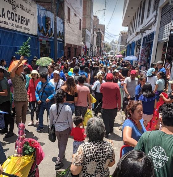 Christmas crowd in Peru